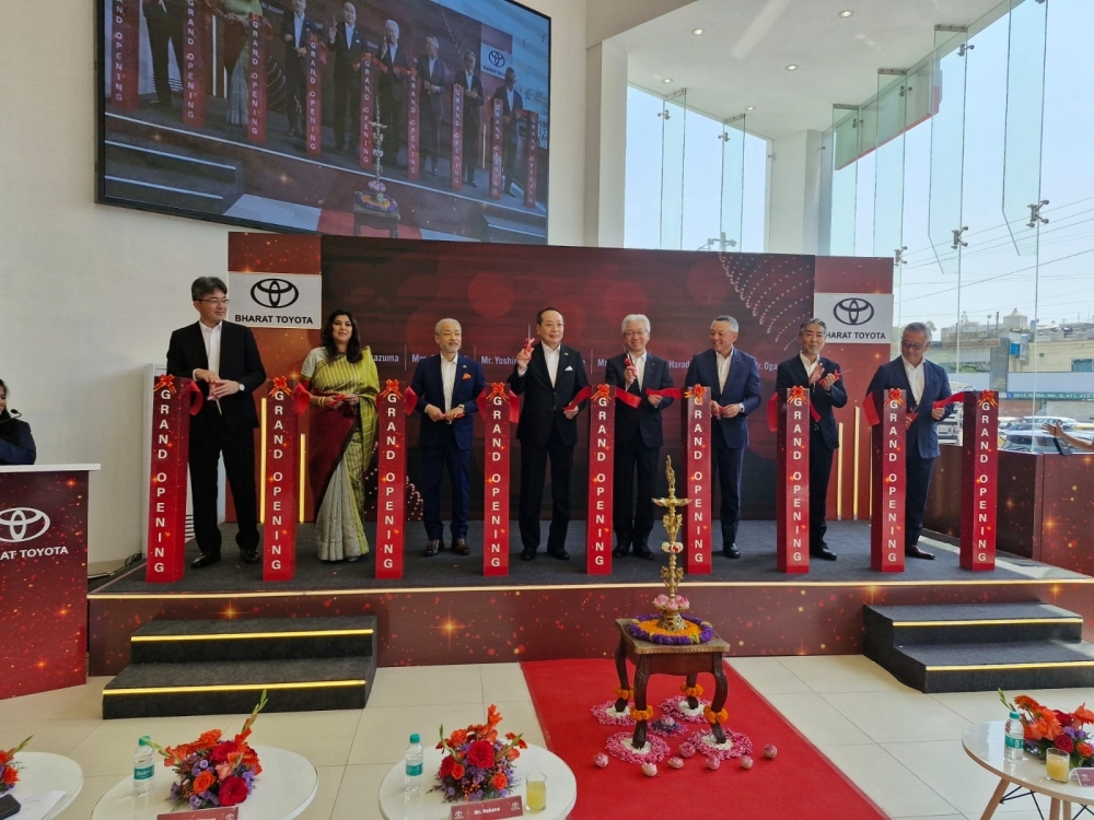 【May 12, 2025】Consul General attends the Opening Ceremony of the Toyota Showroom