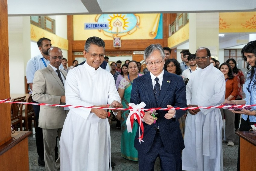 【August 12 ,2026】Consul General Nawata attends Ribbon-cutting Ceremony for the “Read Japan Project” at Christ University 